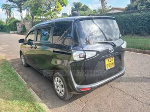 Toyota Sienta 1.5 FWD (6-seater) 2018 Black