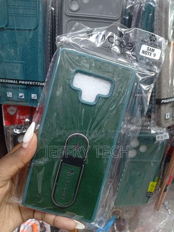 Phone Case With a Ring Stand for the Samsung Galaxy Note 9. - thumbnail 2