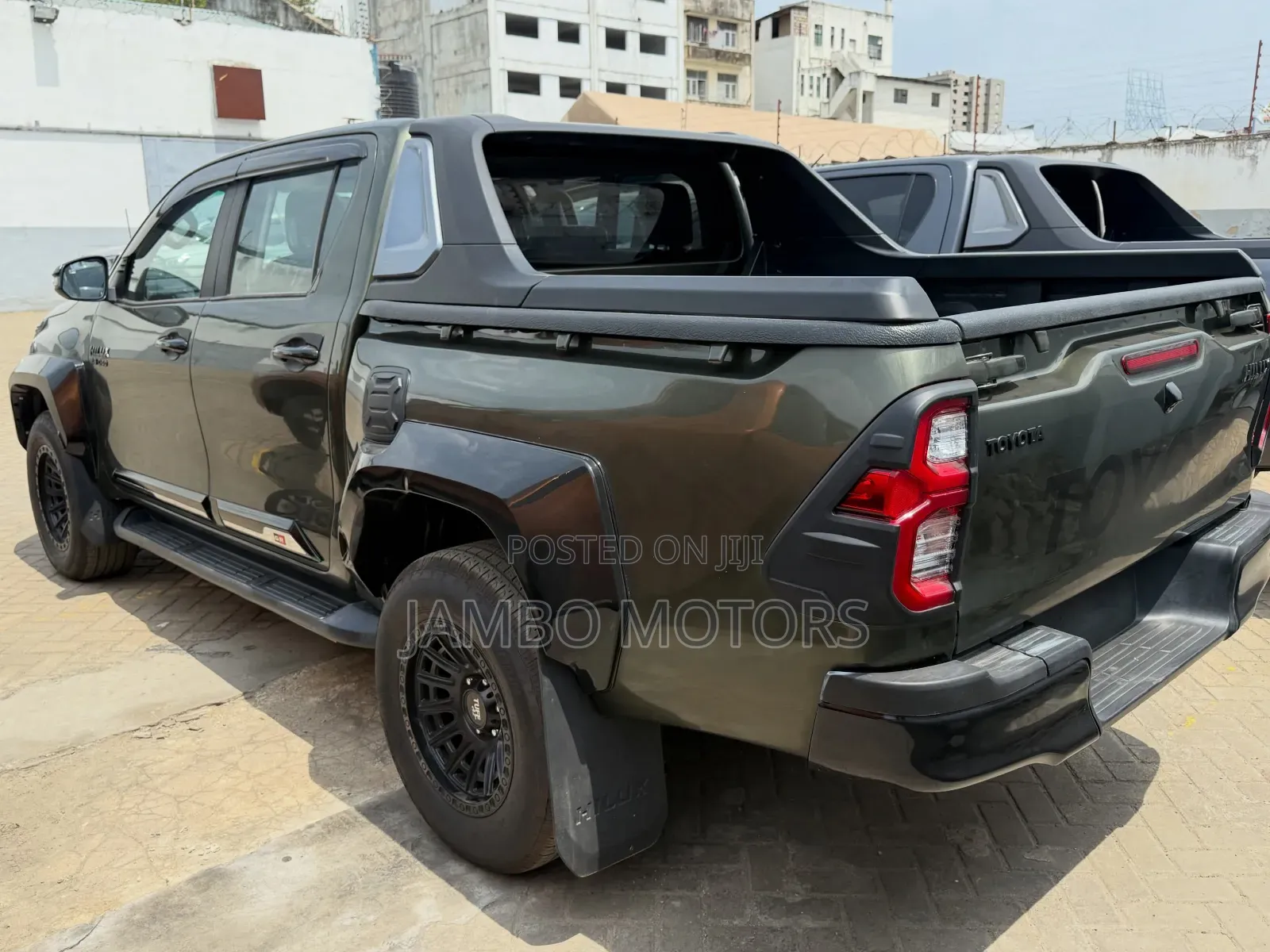 Toyota Hilux Revo Double Cab Deisel 2.4 AWD 2022 Green