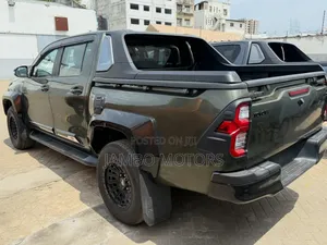 Toyota Hilux Revo Double Cab Deisel 2.4 AWD 2022 Green