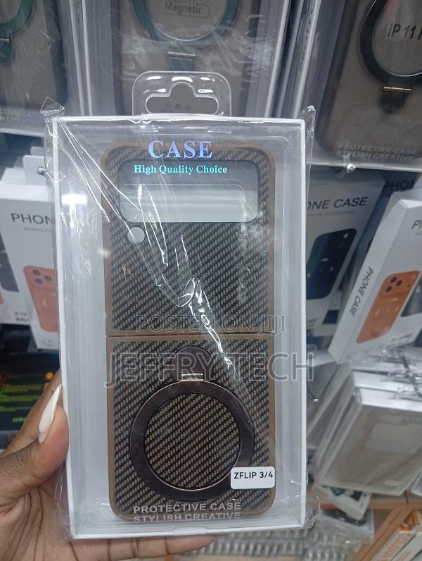 Carbon Fiber Magnetic Ring Holder Samsung Galaxy Z Flip 3 or Flip 4.