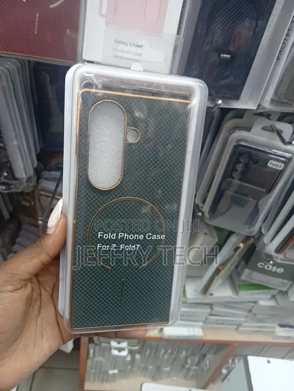 Magnetic Carbon Fiber Case Designed for the Samsung Galaxy Z Fold 7.
