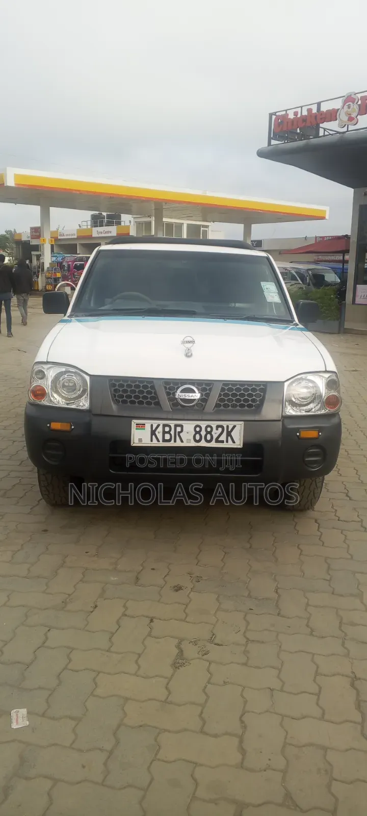 Nissan Hardbody Local