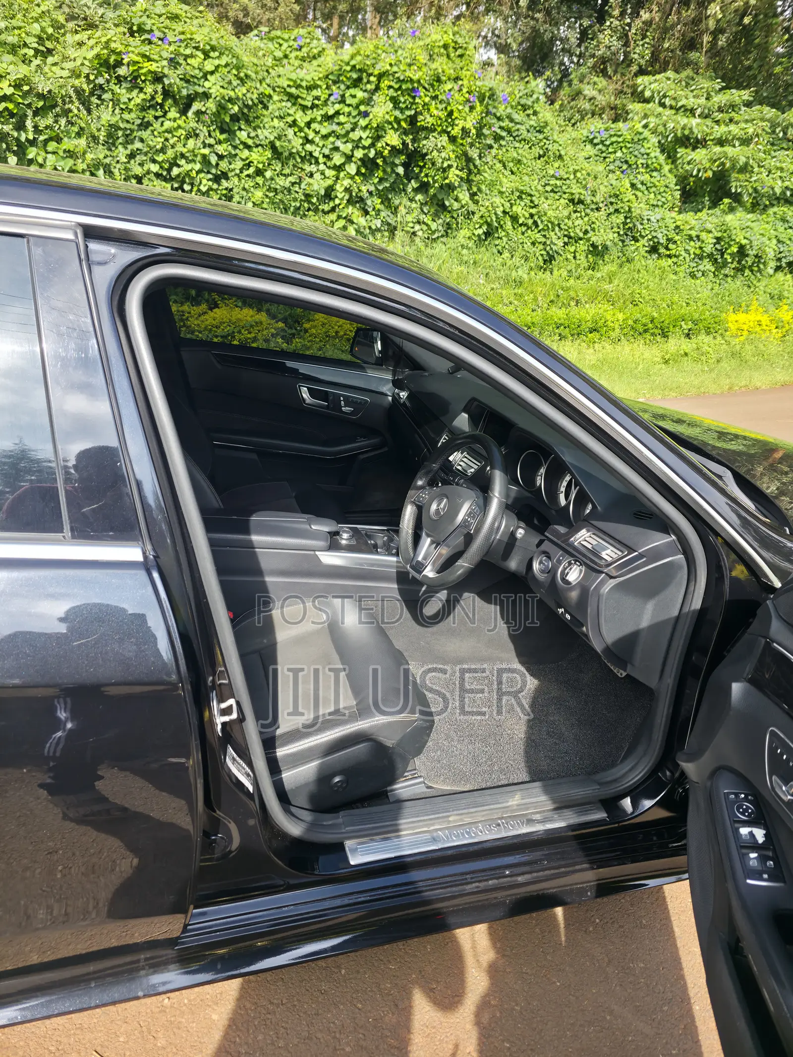 Mercedes-Benz E220 2016 Black