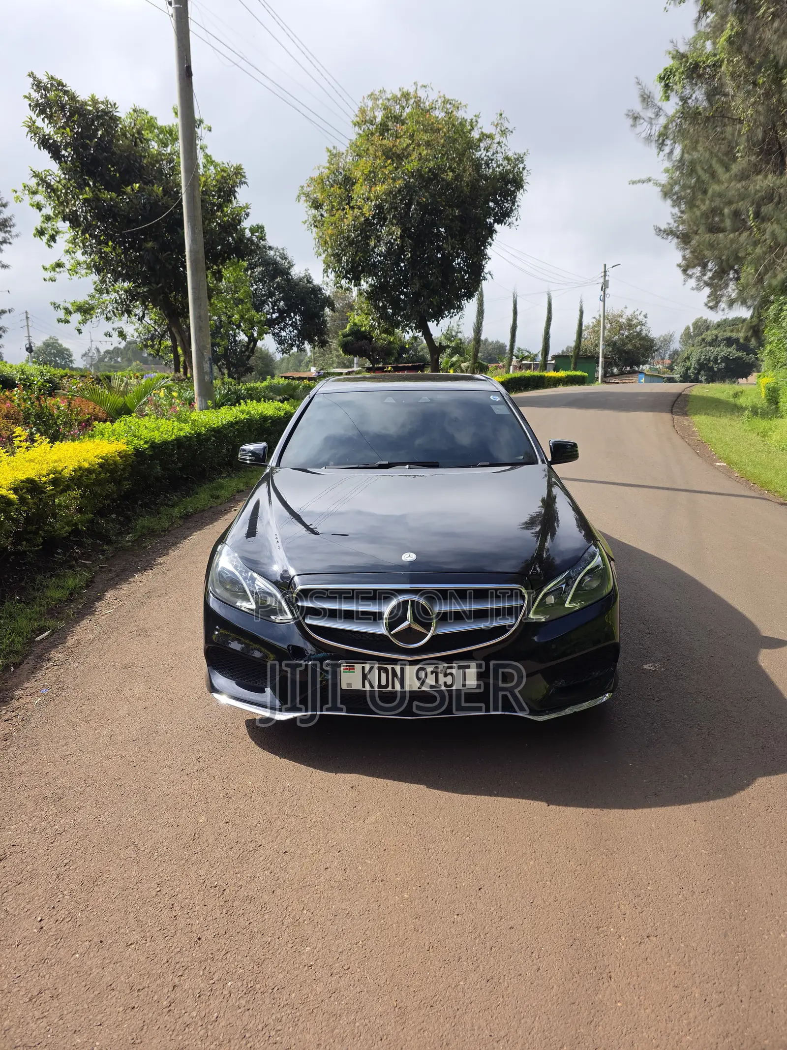 Mercedes-Benz E220 2016 Black