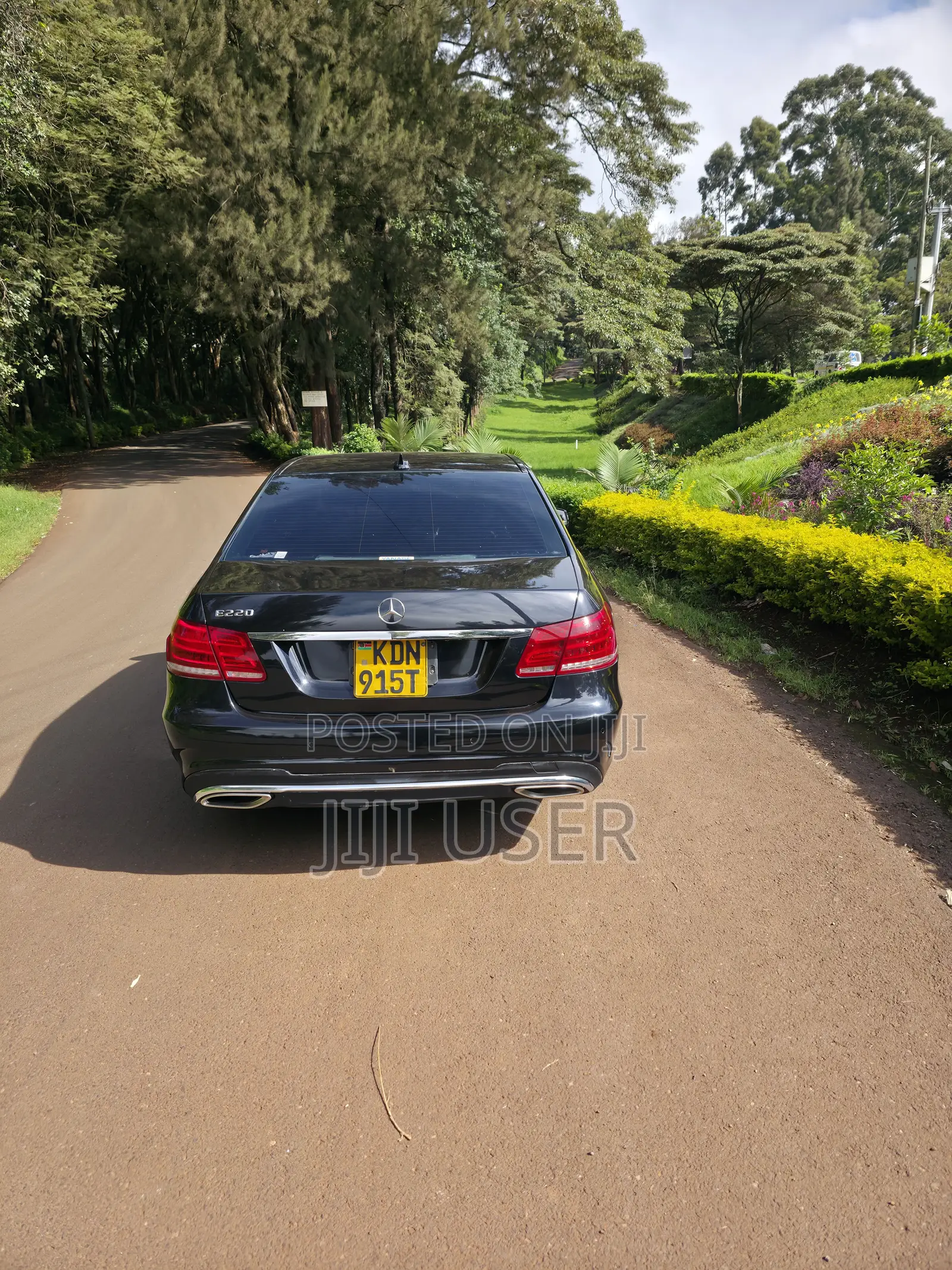 Mercedes-Benz E220 2016 Black