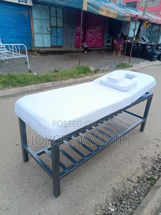 High Standard Massage Bed - thumbnail 2