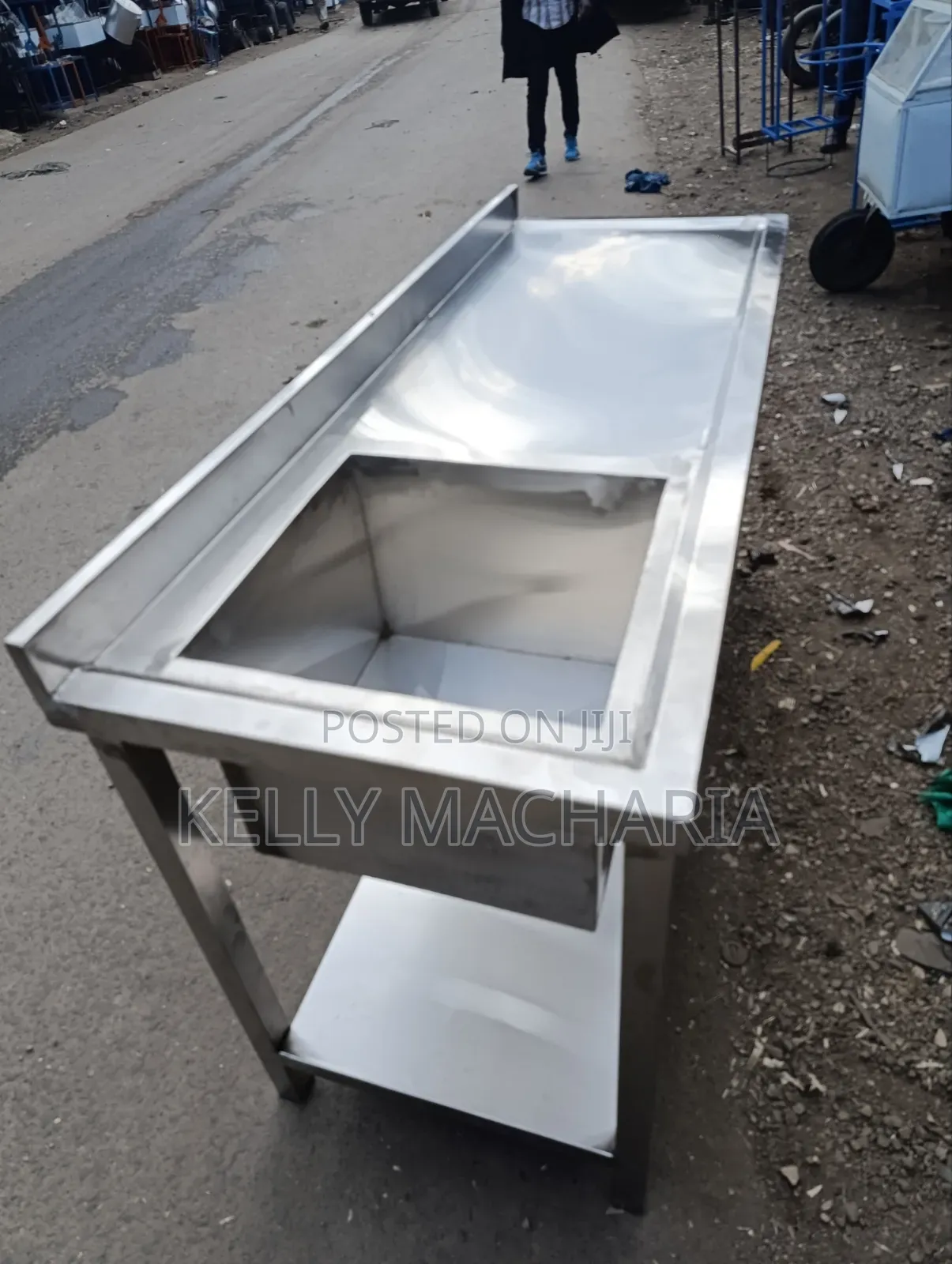 Single Stainless Steel Sink With Large Working Space