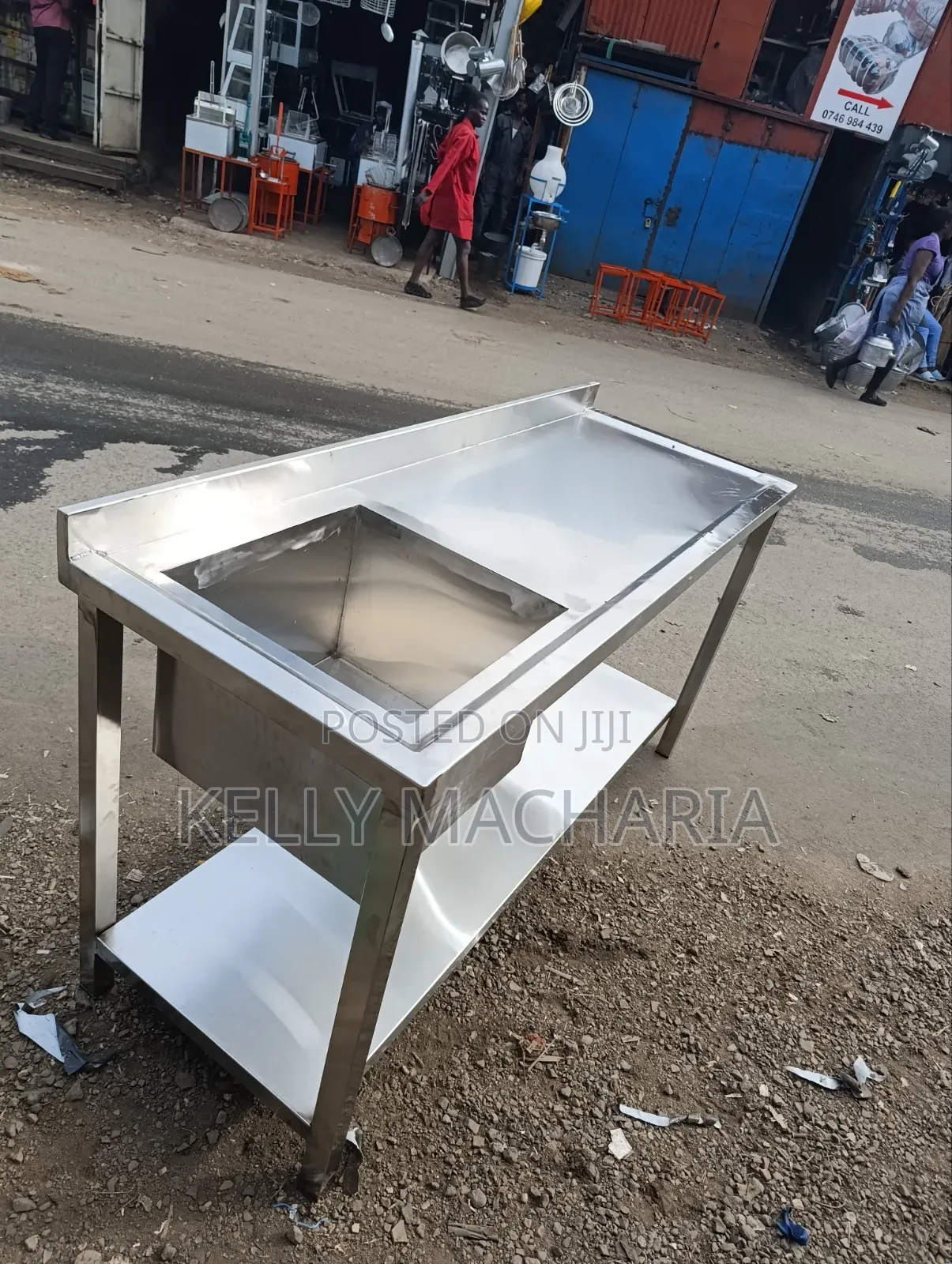 Single Stainless Steel Sink With Large Working Space