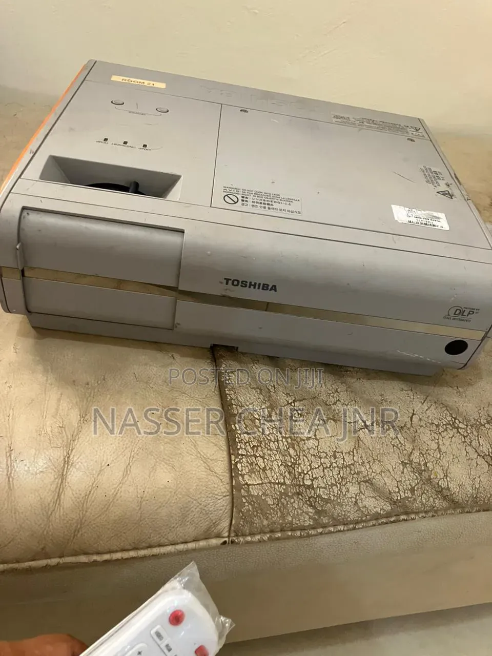 Toshiba DLP Projector
