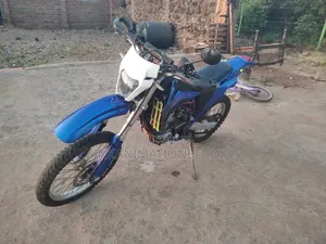 Yamaha 2002 Blue