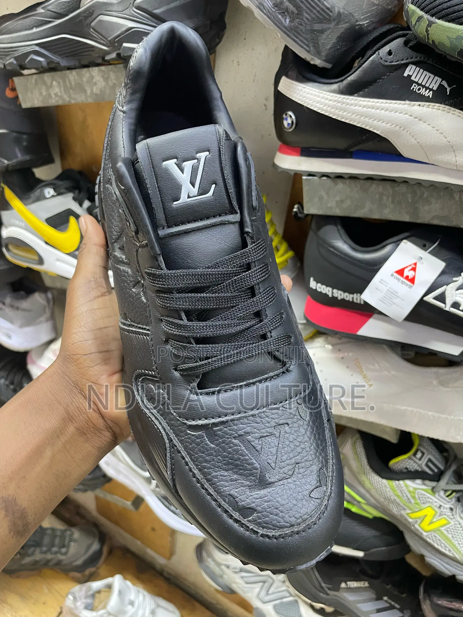 ( Lv )Louis Vuitton Run Away Iridescent Sneakers