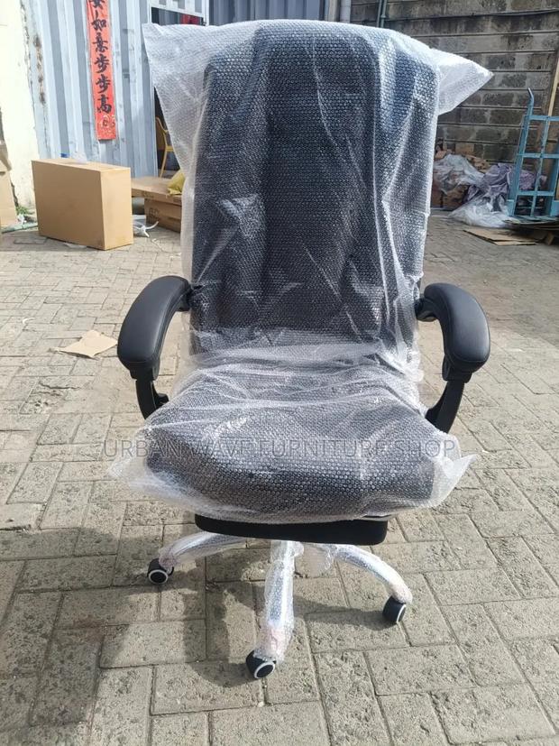 Leather Footrest Office Chair - main view