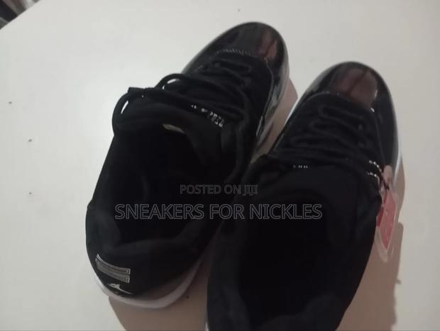 Jordan 11 Lows - thumbnail 4