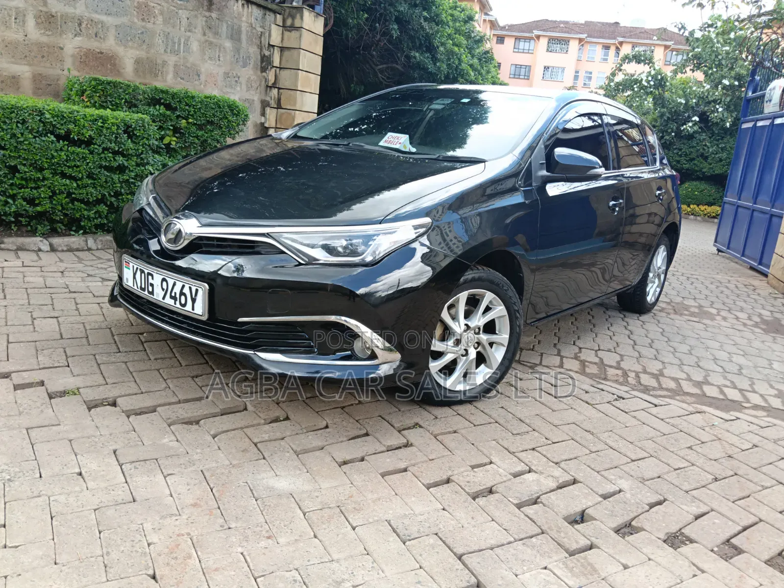 Toyota Auris 2015 Black
