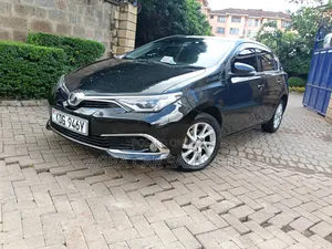 Toyota Auris 2015 Black