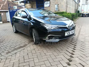 Toyota Auris 2015 Black