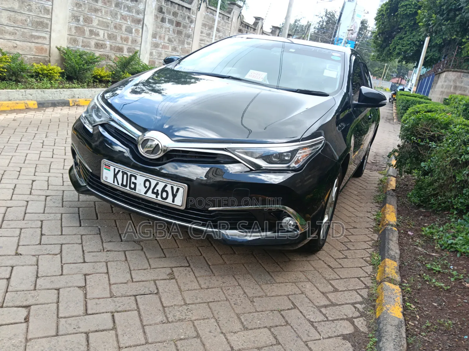 Toyota Auris 2015 Black