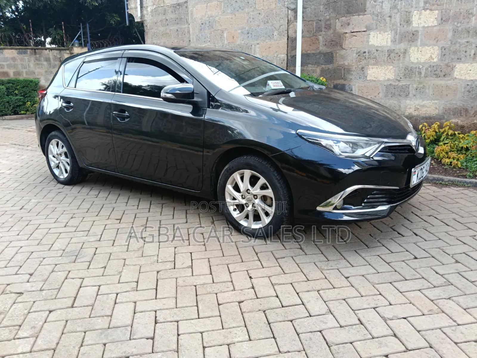Toyota Auris 2015 Black