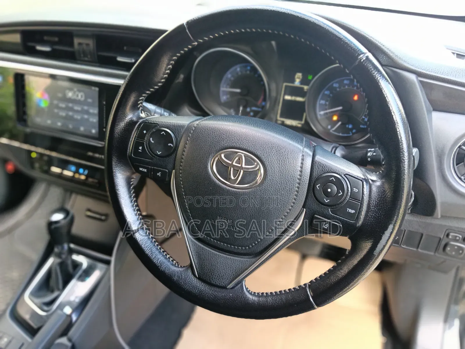 Toyota Auris 2015 Black