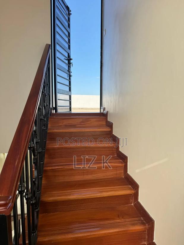 5bdrm Maisonette in Kamakis for sale - thumbnail 16