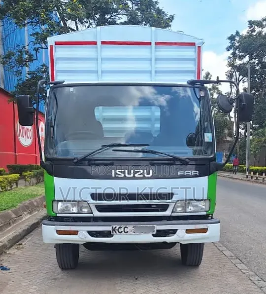 Isuzu Frr33 Enclosed Body 2014 White