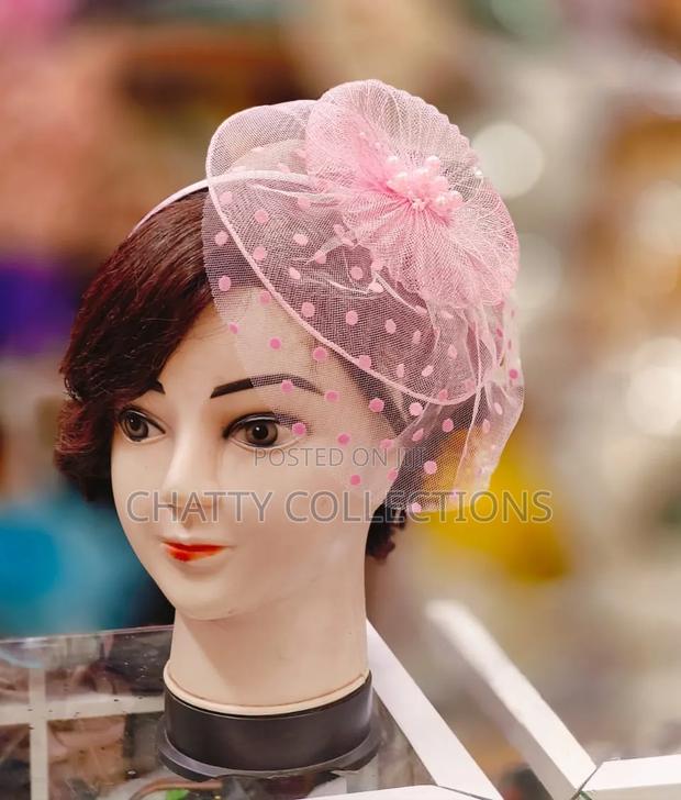 Light Pink Stylish and Classy Ladies Head Fascinators With Net - thumbnail 2