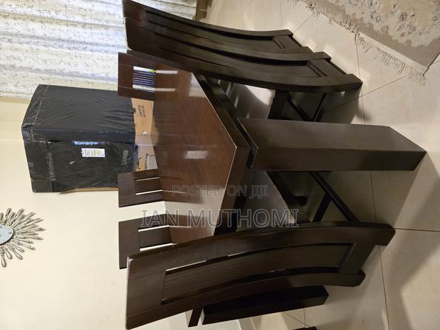 Hardwood Six Seater Dining Table With Cushioned Seats Pristine - thumbnail 4