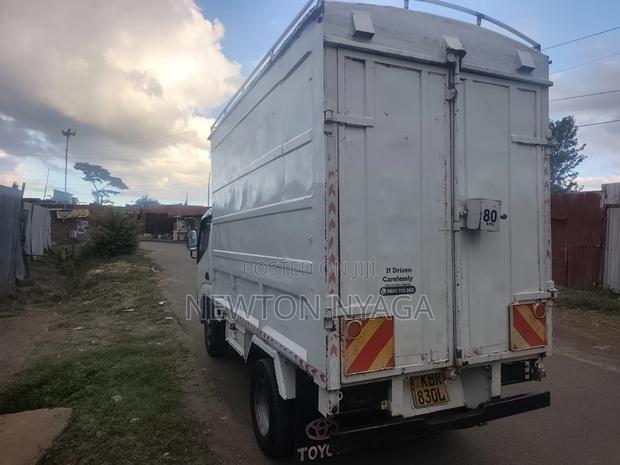 Toyota Dyna 2003 White - thumbnail 5