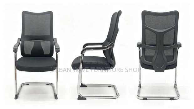 Side Waiting Chair - main view