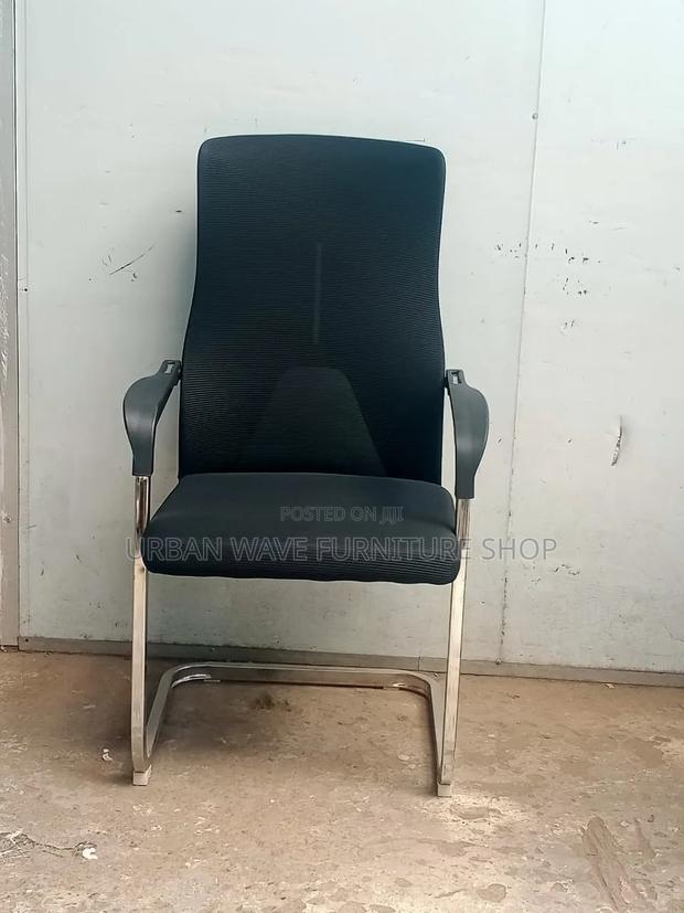 Students Waiting Chair - main view