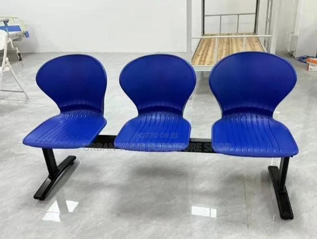 Strong Plastic Visitors Chair - main view
