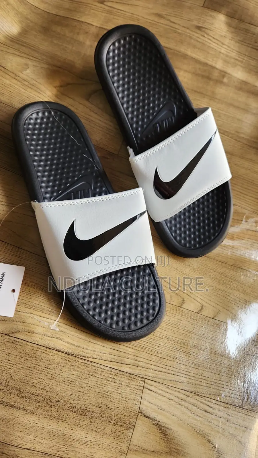 Nike //Jordan //Adidas Benassi Slides