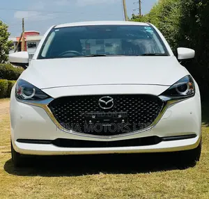 Mazda 2 2020 White