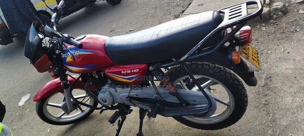 Bajaj Boxer 125 2026 Red