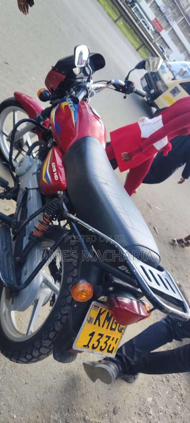 Bajaj Boxer 125 2026 Red - thumbnail 2