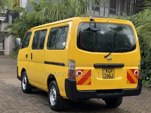Nissan Caravan (Urvan) 2008 Yellow