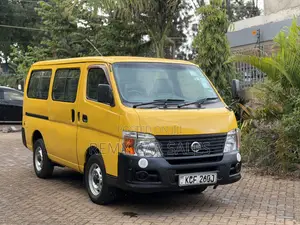 Nissan Caravan (Urvan) 2008 Yellow