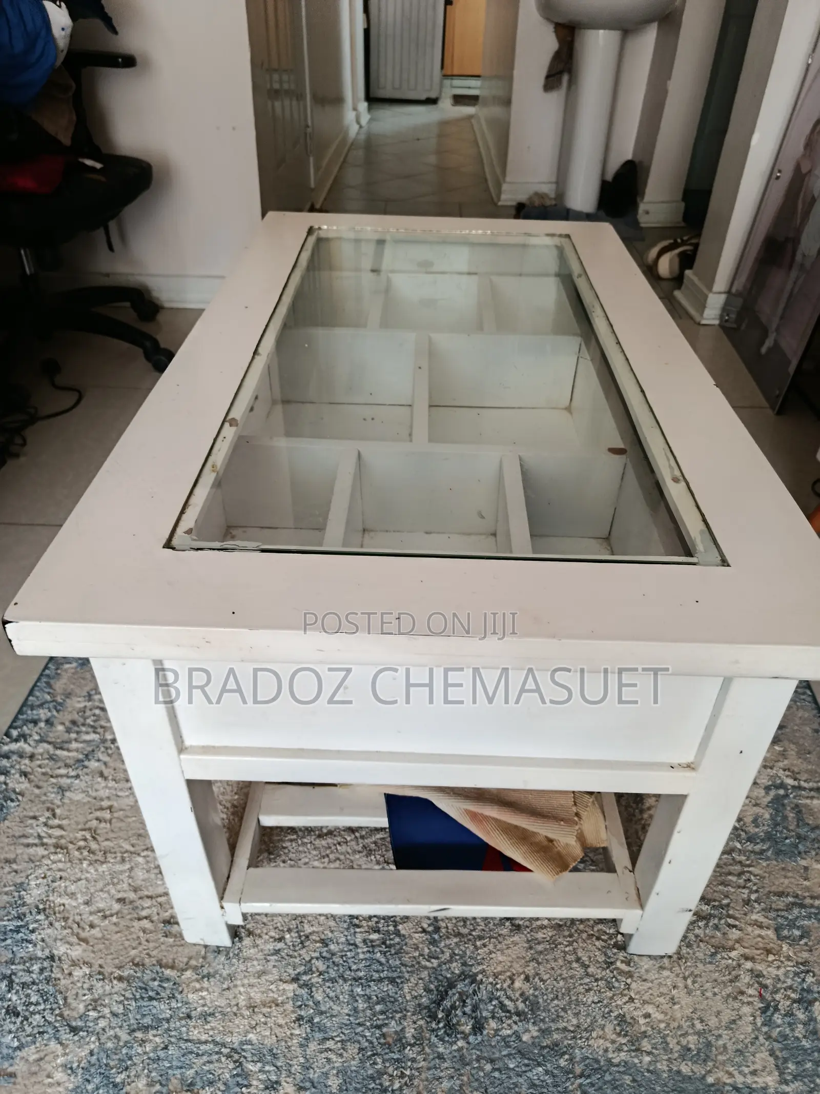 Display Centre Table