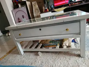 Display Centre Table