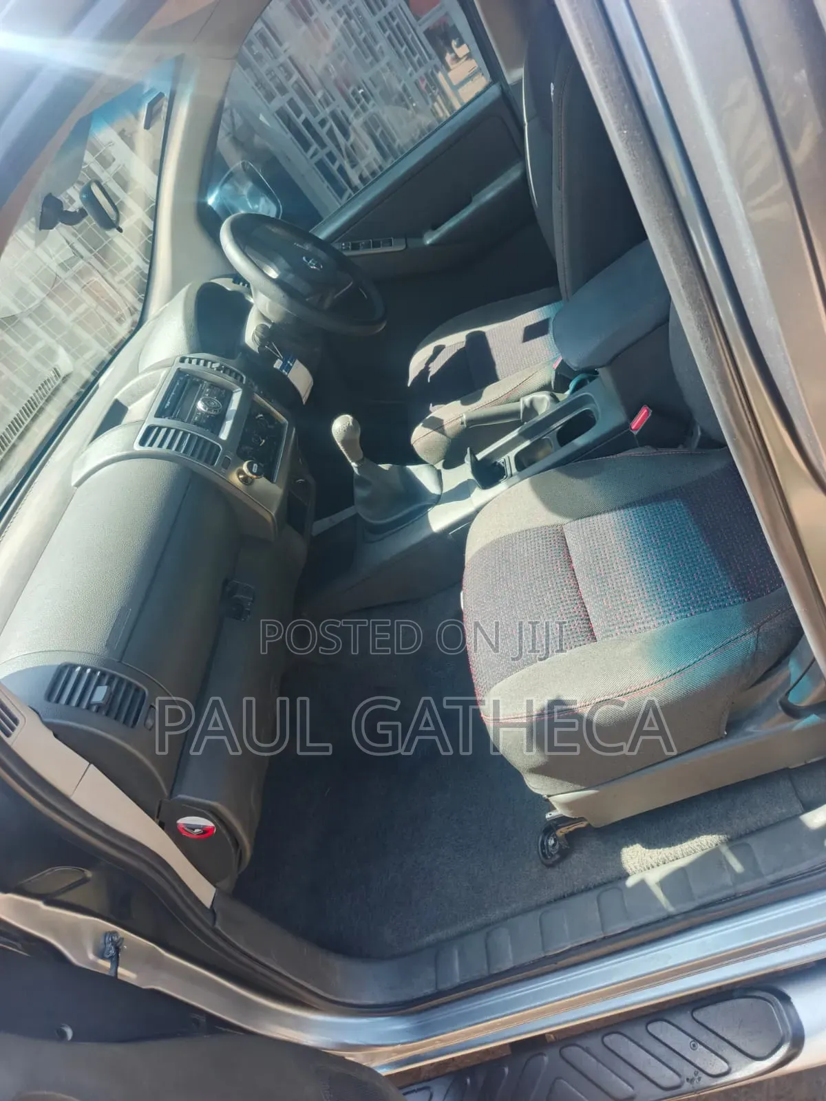 Nissan Navara 2011 Gray