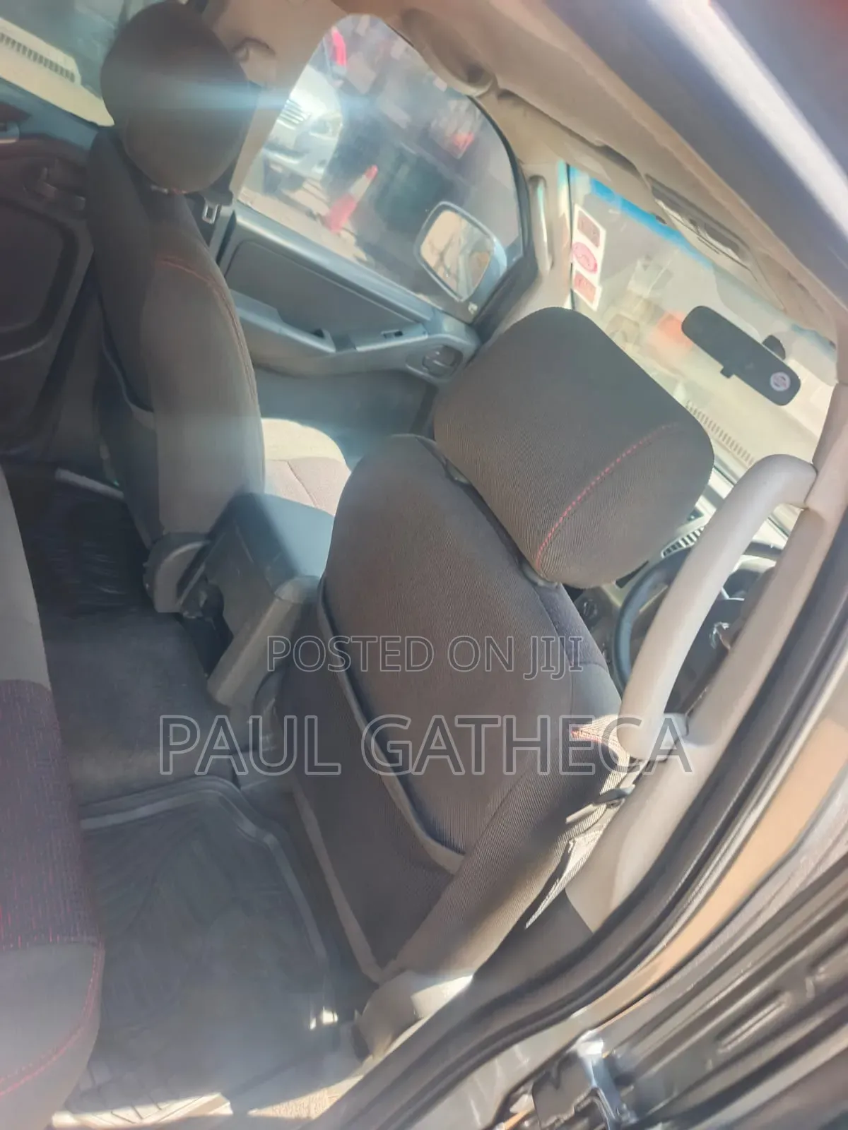 Nissan Navara 2011 Gray