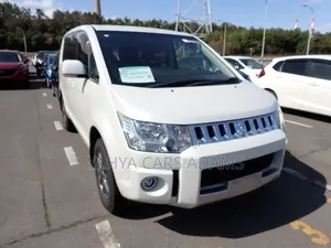 Mitsubishi Delica D:5 2019 White