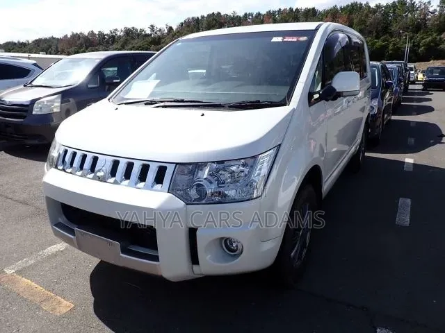 Mitsubishi Delica D:5 2019 White
