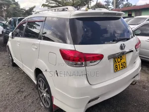 Toyota Wish 2011 White
