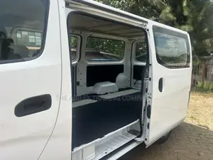 Nissan Caravan (Urvan) 2019 White