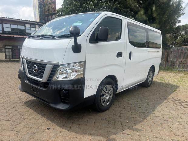 Nissan Caravan (Urvan) 2019 White