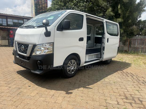 Nissan Caravan (Urvan) 2019 White - thumbnail 5