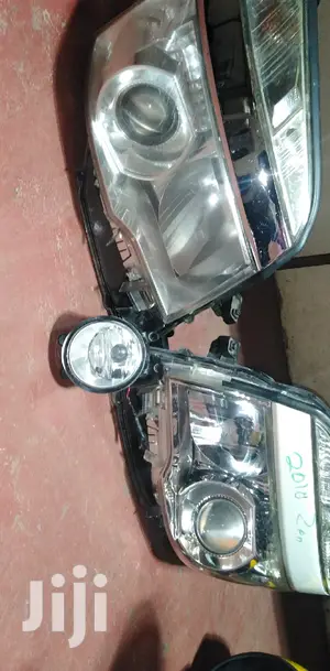 Toyota Voxy 2010 Xenon Headlights