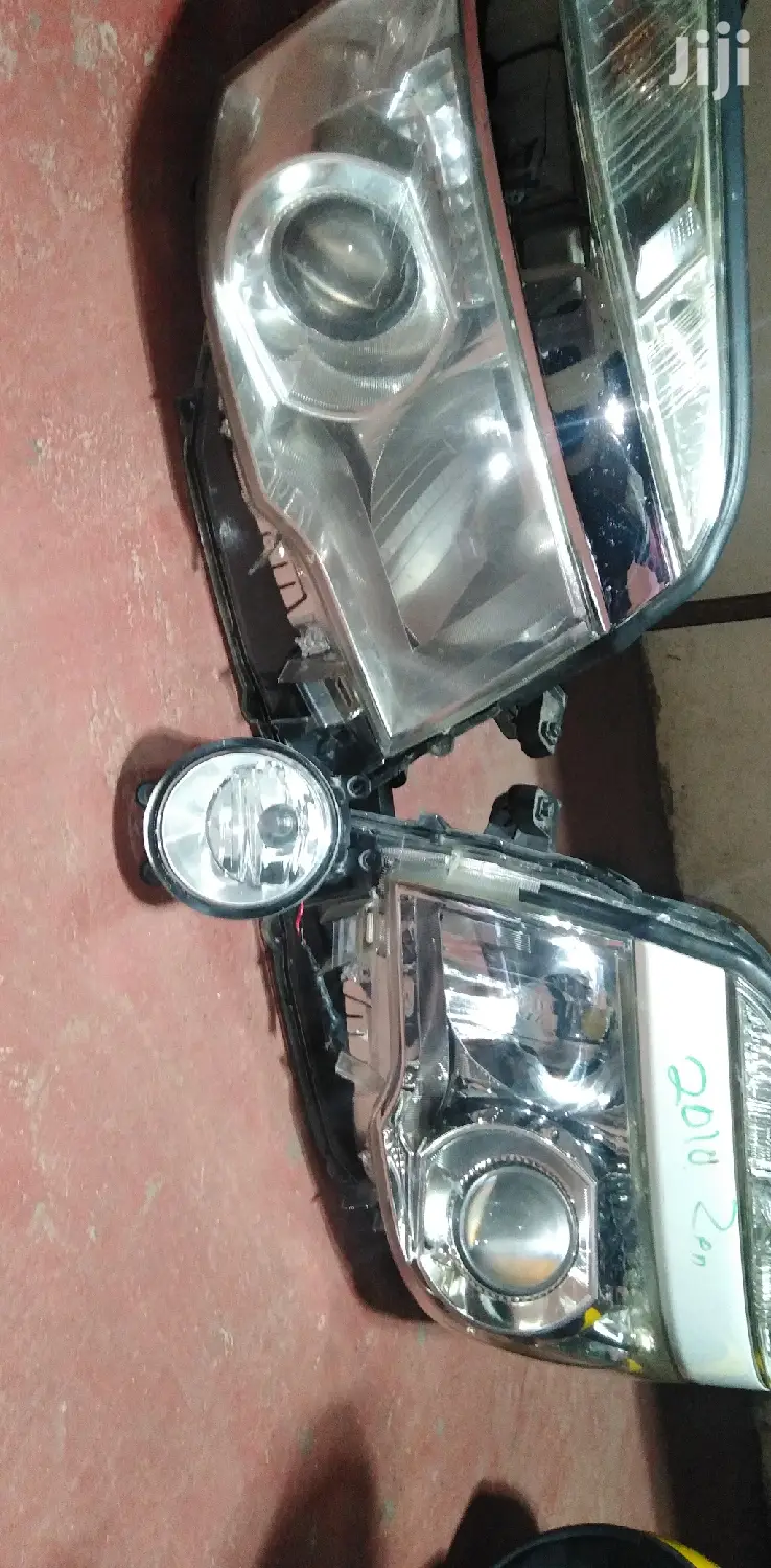 Toyota Voxy 2010 Xenon Headlights